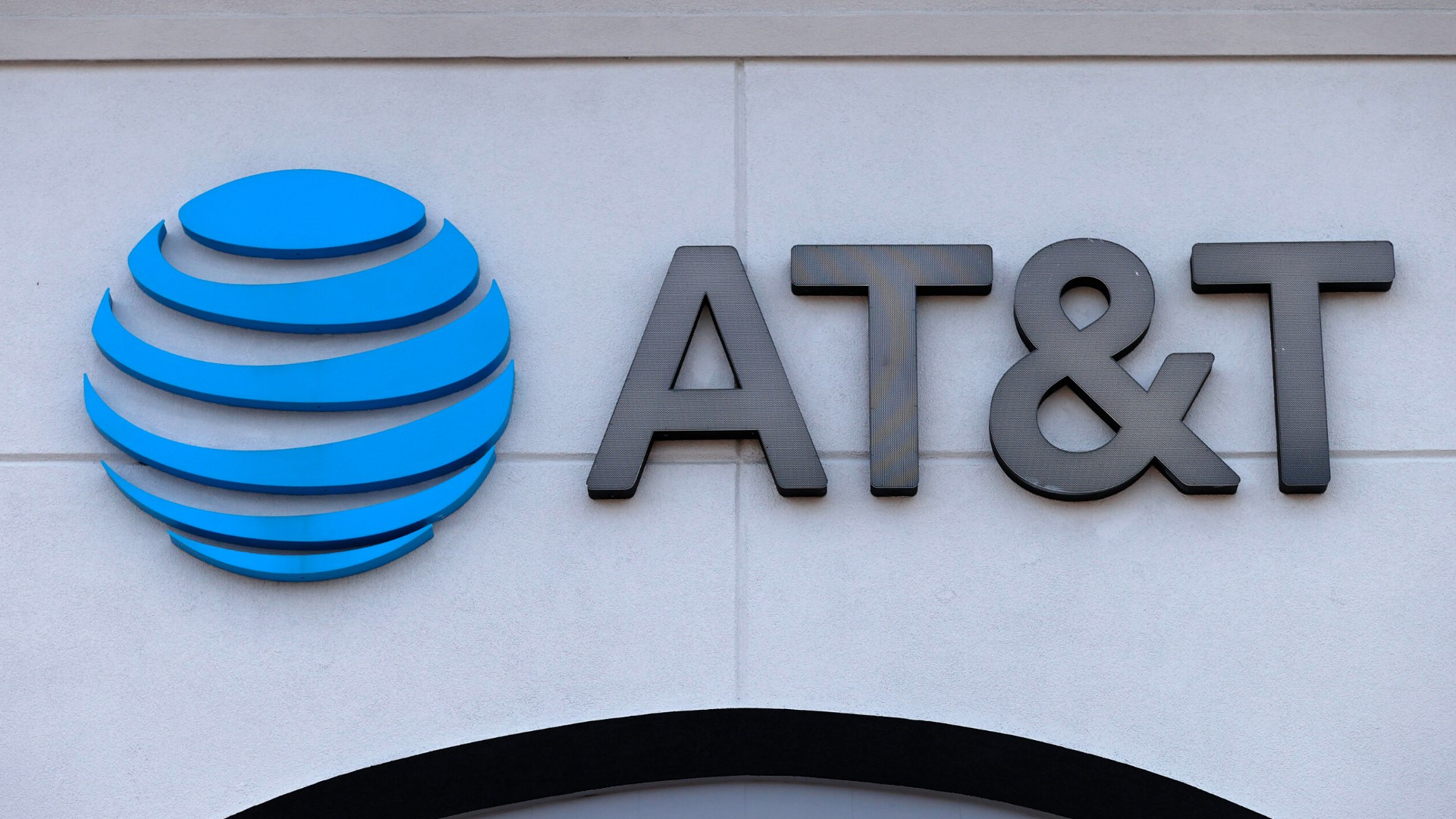 How much is an international plan with AT&T? - ABTC