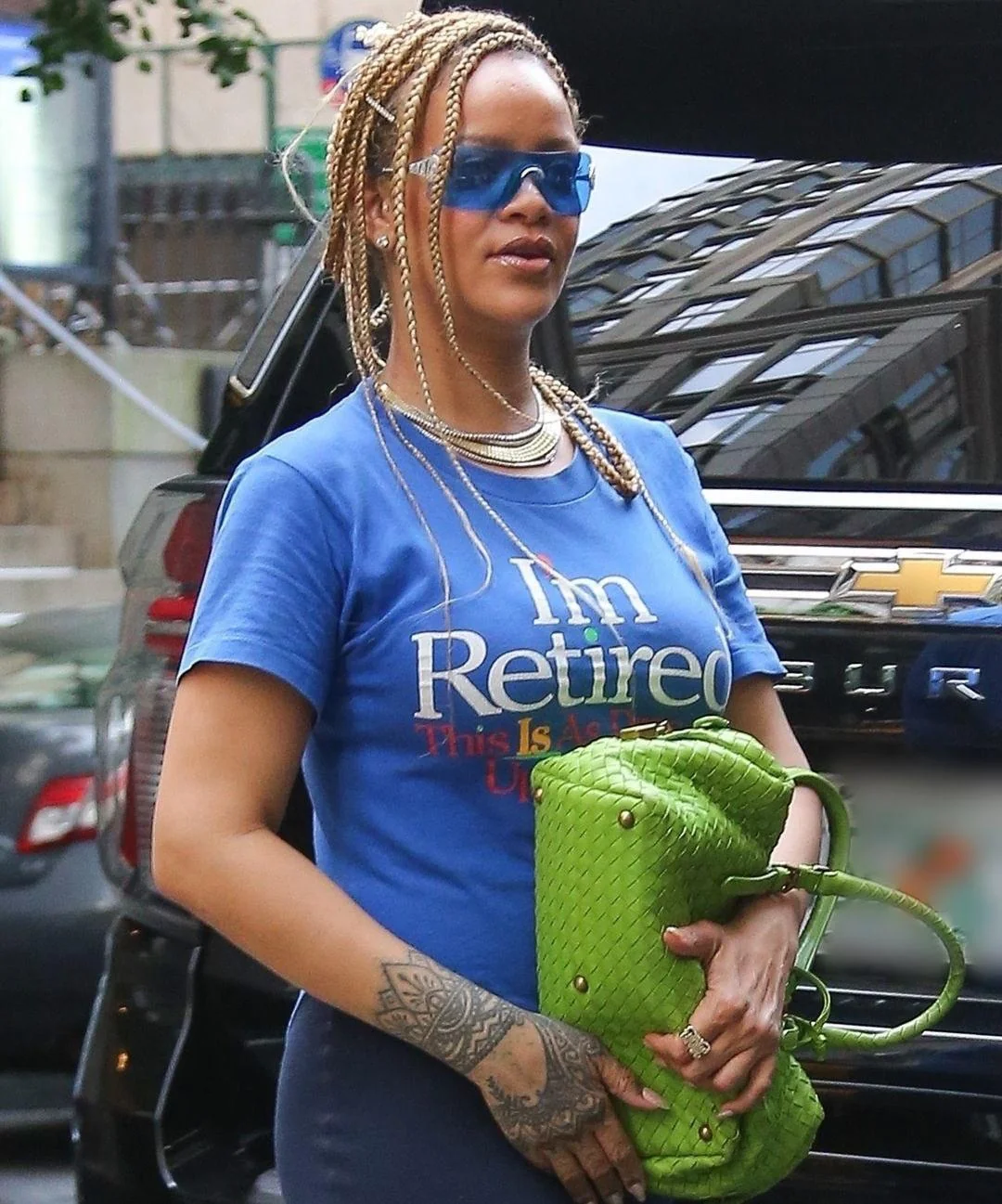 Rihanna Teases Fans with 'I'm Retired' T-Shirt Amid Eight-Year Album ...